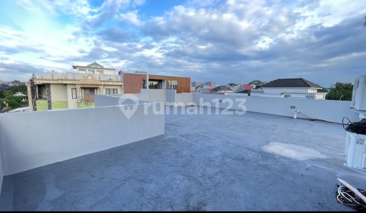 Luxury House and Corner Lot 751M² Block Flamboyan Alam Sutera 2