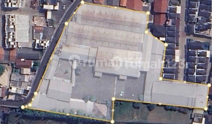 Land 11786 m2 (ex Garment Factory) HGB in East Ciputat, South Tangerang Land 11786 m2 (ex Garment Factory) HGB in East Ciputat, South Tangerang