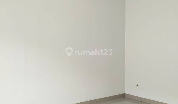 Rumah Cantik Siap Huni di Alicante Paramount Gading Serpong 2