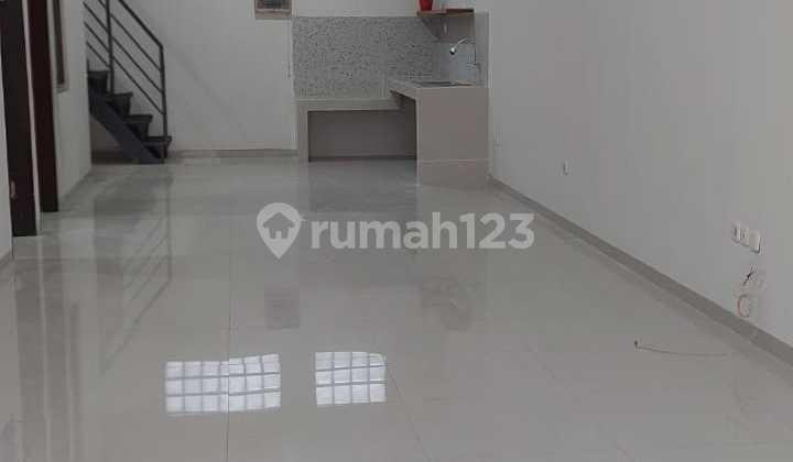Dijual Rumah Murah di Taman Kopo Indah Bandung Baru Renov 2