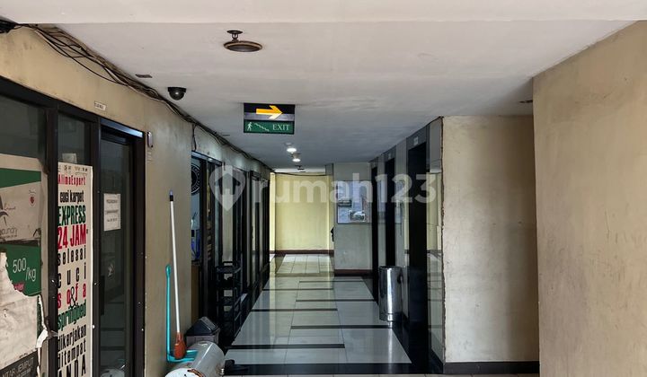 Commercial Kiosk for Sale at Gateway Cicadas Apartment Bandung 2