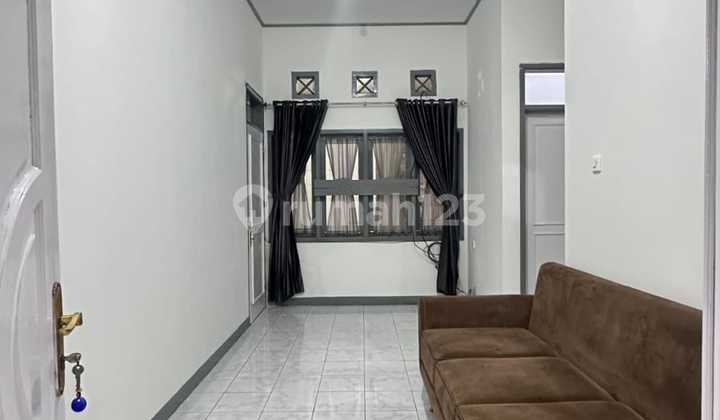 Disewakan Rumah di Komplek Sentosa Asih Bandung Siap Huni Disewakan Rumah di Komplek Sentosa Asih Bandung Siap Huni