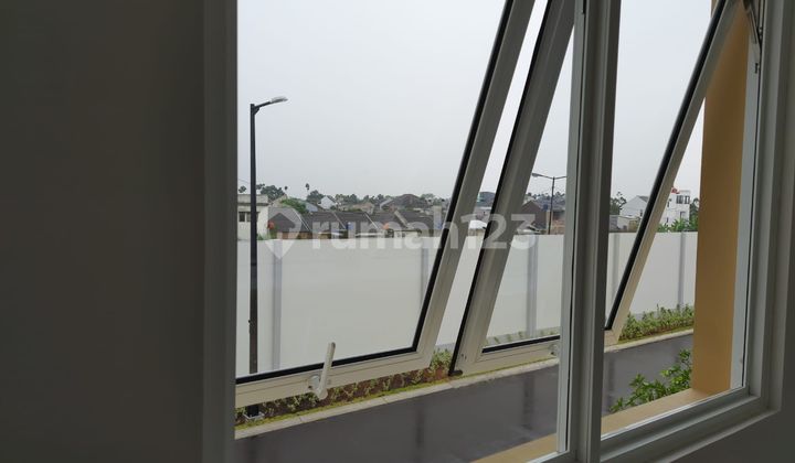 Rumah di Summarecon, Cluster Dayana