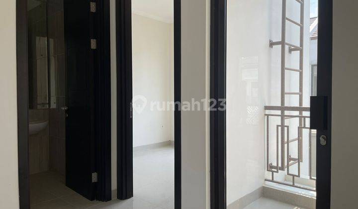  Disewakan Rumah di Podomoro Park Cluster Amagriya Dwi 4