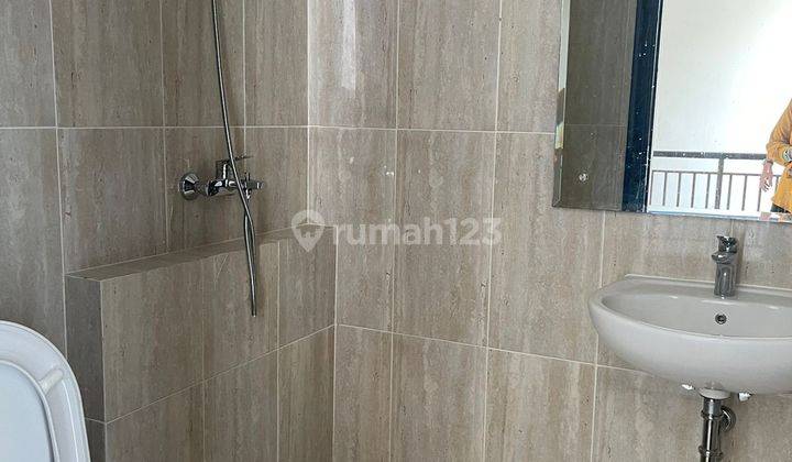  Disewakan Rumah di Podomoro Park Cluster Amagriya Dwi 6