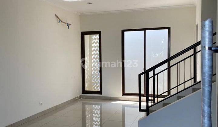 Rumah Keren Siap Huni di Cynthia Summarecon Bandung 1