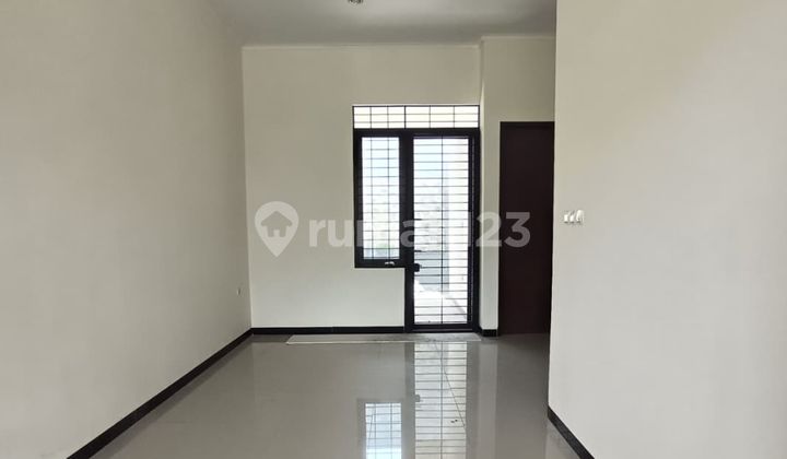 Dijual Rumah Baru di Taman Kopo Indah Bandung