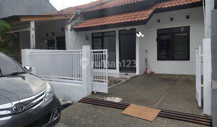 Rumah Dijual Taman Kopo Indah Bandung Minimalis Terawat 1