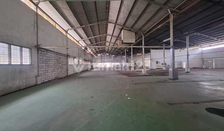 For Rent Warehouse on Jalan Raya Sapan Bandung, Ready to Use