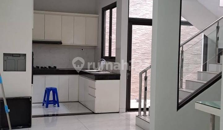 Dijual/Disewakan Rumah Usaha di Sayap Sudirman Bandung 2