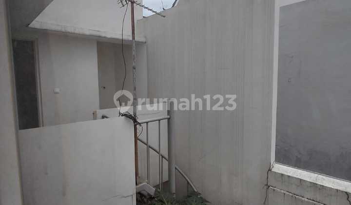 Disewakan Rumah Minimalis Terawat di Summarecon Bandung 2