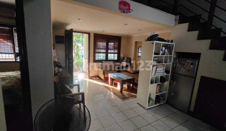 Dijual Rumah Siap Huni di Kota Baru Parahyangan Dijual Rumah Siap Huni di Kota Baru Parahyangan