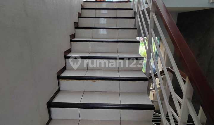 Disewakan Rumah di Kota Baru Parahyangan Full Furnished 2
