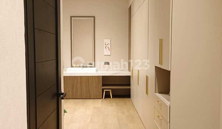 For Sale Lux Furnished House in the Faviorit Cluster, Mekawangi, Bandung 2