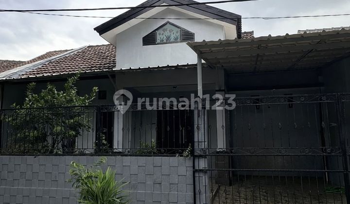 For Sale, Ready-to-Occupy House in Taman Kopo Indah, Bandung
