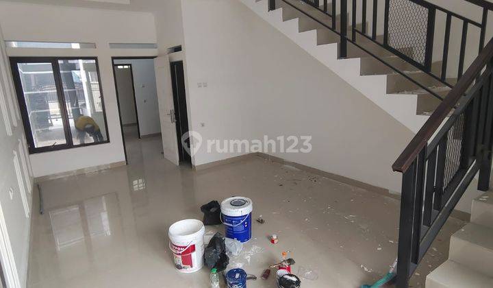 Dijual Rumah Jalan Suryalaya Bandung Baru Siap Huni 1