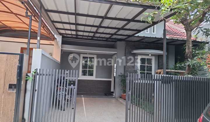 Disewakan Rumah di Komplek Adipura Bandung Siap Huni. Disewakan Rumah di Komplek Adipura Bandung Siap Huni.