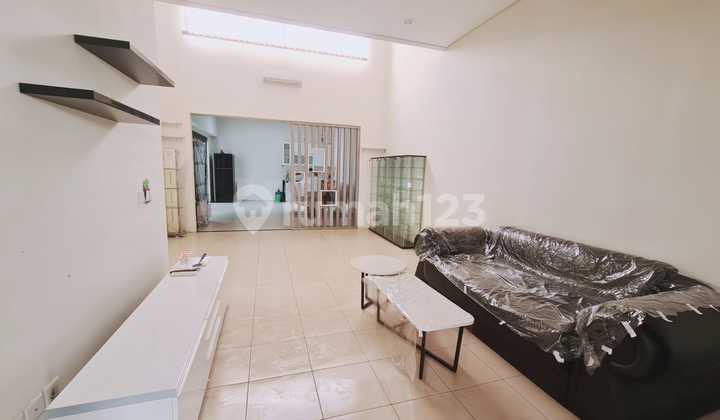 Dijual Rumah Nyaman di Kota Baru Parahyangan Full Furnished