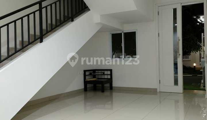 Disewakan Rumah di Summarecon Bandung Minimalis Terawat Disewakan Rumah di Summarecon Bandung Minimalis Terawat