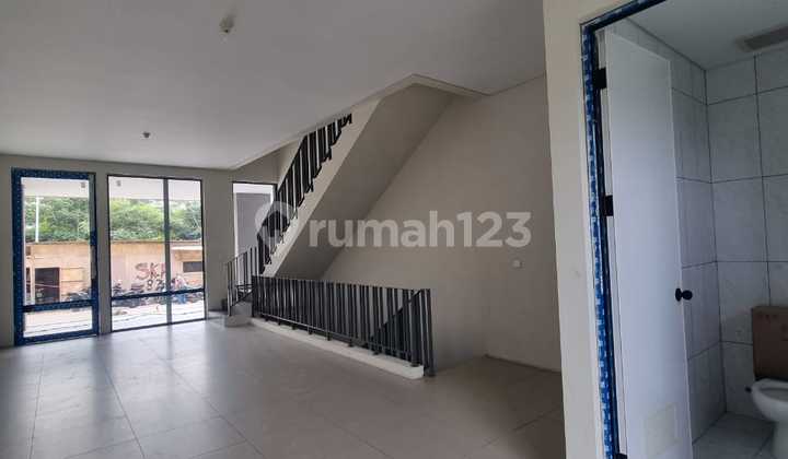 For Sale New Strategic Shop House in Kota Baru Parahyangan