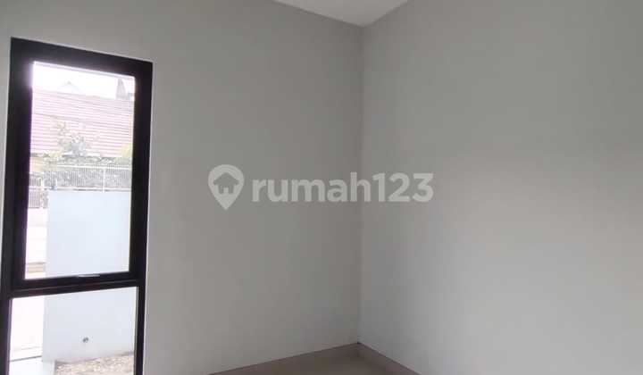 Dijual Rumah Baru di Taman Holis Indah Bandung 2
