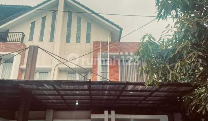 Dijual Rumah Villa Cantik di Cipageran Cimahi Utara