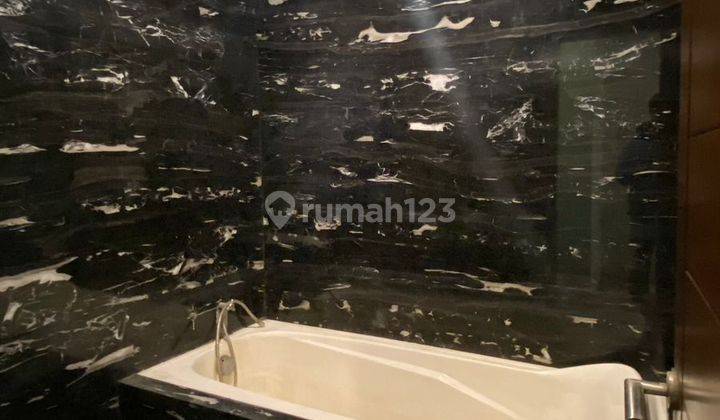 Rumah Dijual Singgasana Pradana Bandung Cantik Siap Huni 2