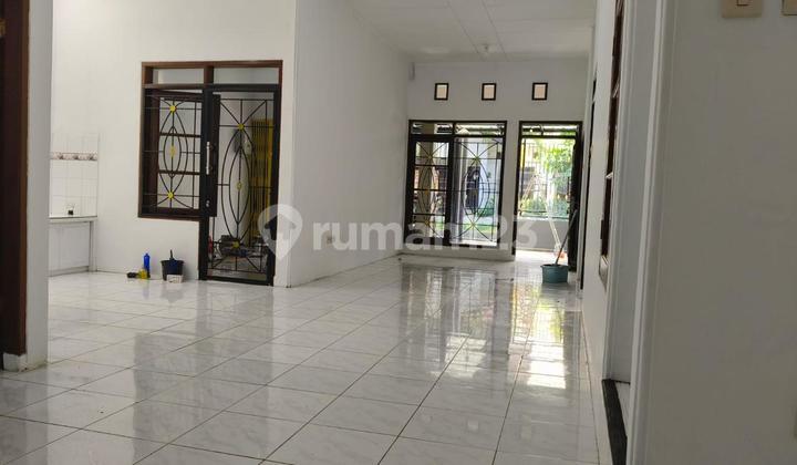 Dijual Rumah di Taman Kopo Indah Bandung Siap Huni
