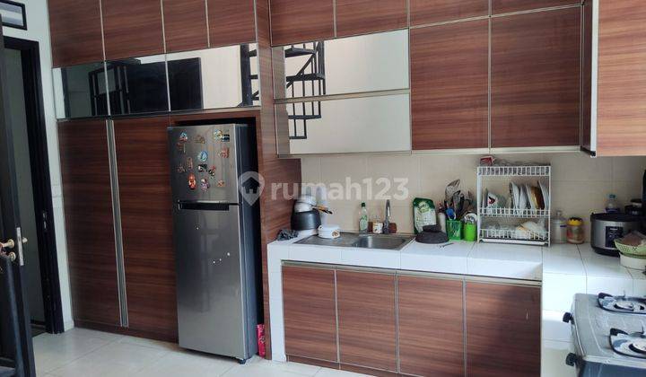 Dijual Rumah Kota Baru Parahyangan Semi Furnished With Pool 2