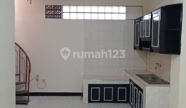 Disewakan Rumah di Komplek Adipura Bandung. 2