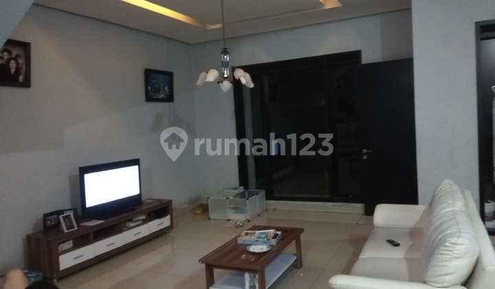 Dijual Rumah di Taman Kopo Indah Bandung Siap Huni 2