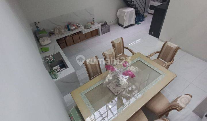 Dijual Rumah Singgasana Pradana Bandung Furnished Terawat 1