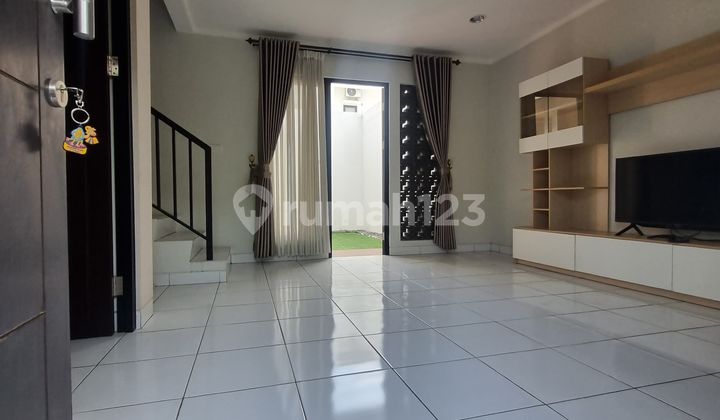 For Rent: House in Summarecon Bandung, Dayana Cluster. 2