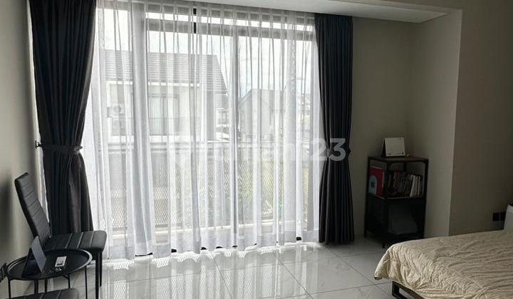 Disewakan Rumah Hook Furnished Kota Baru Parahyangan 2