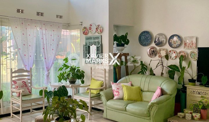 Rumah Hijau Daun  T-Junction di Janti  Sukun Malang