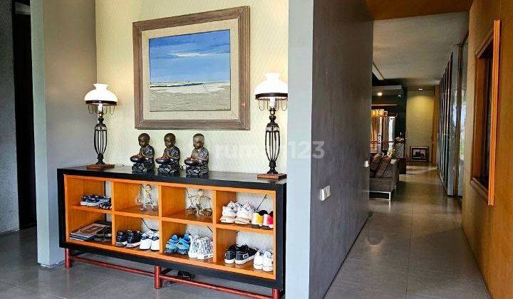 Rumah Kaca Elegan Desain Luxury Lokasi Tengah Kota Malang 2