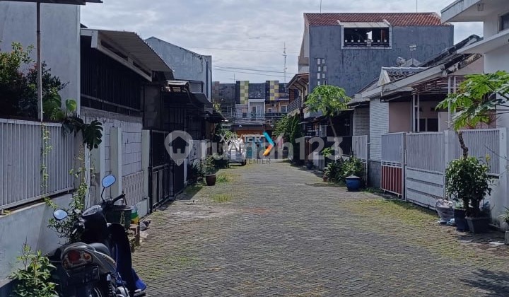 Cheap Minimalist House for Sale in Sulfat Area, Blimbing Malang 2