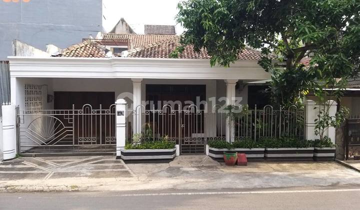 Dijual Rumah 2 Muka 2 Lt Dekat dengan Toll Malang