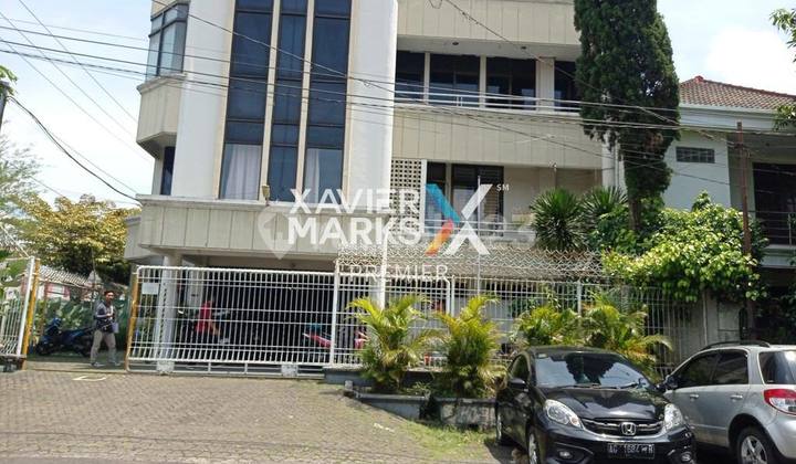Dijual Gedung Perkantoran 4 Lantai di Kota Malang