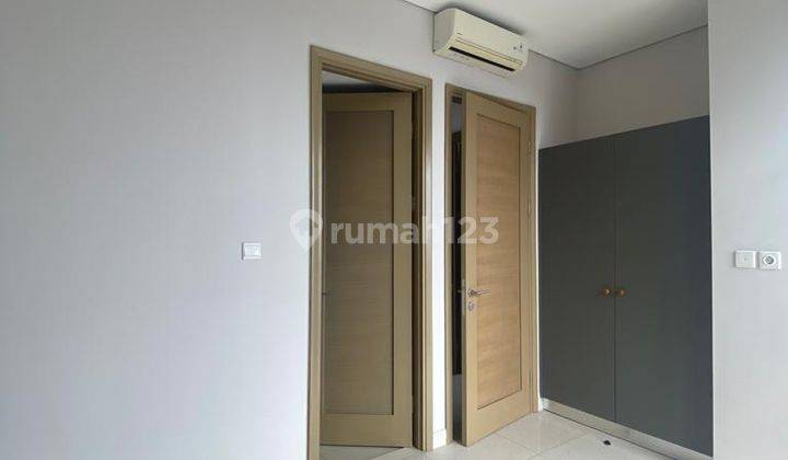 Disewakan Apartemen Taman Anggrek Residence 3 Bedroom Semi Furnish 2