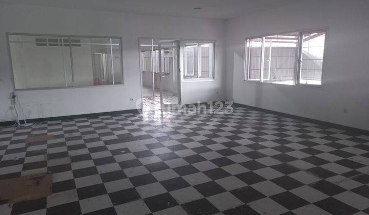 Disewakan Gudang Dan Kantor Lokasi Strategis Bronggalan 2