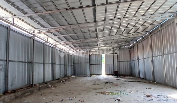 Warehouse in Beji Near Kukusan Toll Gate Warehouse in Beji Near Kukusan Toll Gate