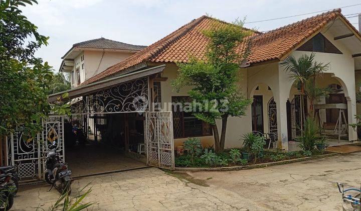 Rumah 2 Lantai Dengan Lahan Luas Di Jl Pramuka Mampang Depok 2