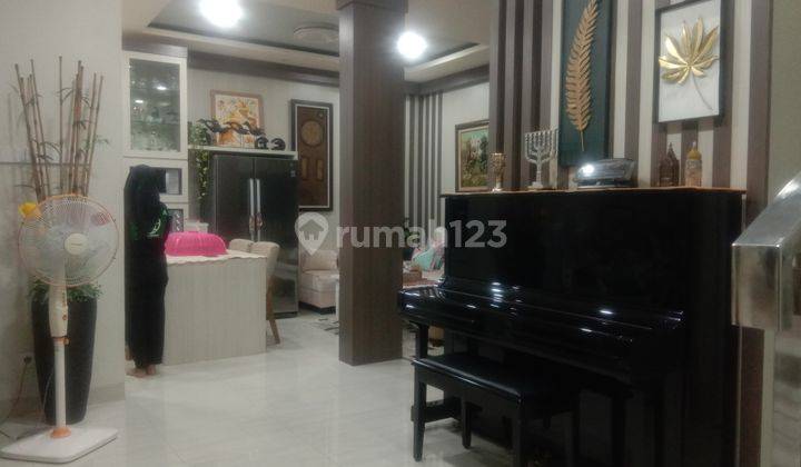 Rumah Design Interior Mewah Dalam Perumahan Bali View Cirendeu  2