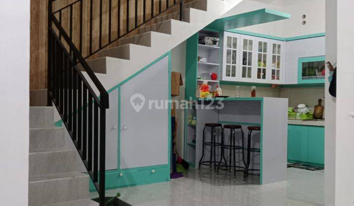 Rumah Semi Furnished 2 Lantai Dalam Mini Cluster Rangkapanjaya 1