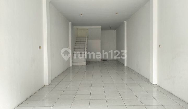 Ready-to-Use 3-Story Shop House with Rooftop on Jl Raya Muchtar, Sawangan 2