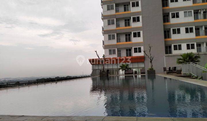 kolam renang apartemen royal sentul park full