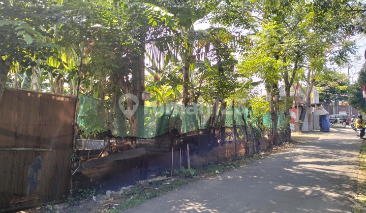 Land 500m² SHM in Pancoran Mas, Close to Sawangan & Limo Toll Exits. Land 500m² SHM in Pancoran Mas, Close to Sawangan & Limo Toll Exits.