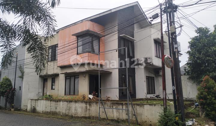 Rumah Huk 2 Lantai Furnished Dalam Perumahan di Sawangan