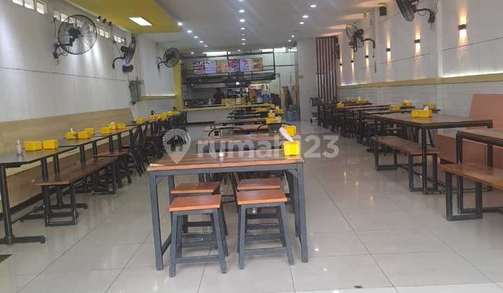 Shop House 1.5 Floors, Strategic Location in Kelapa Dua, Depok. 2